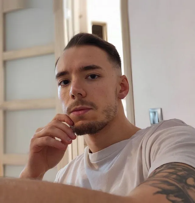 Андрей Гузовский